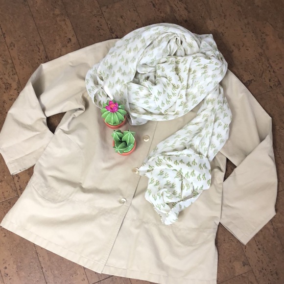 Initial jacket - Picture 13 of 13